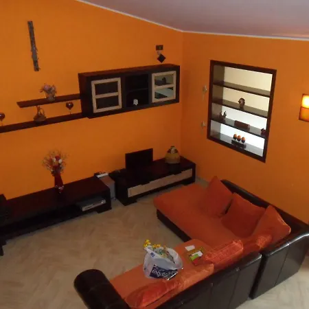 Apartment Giulia *